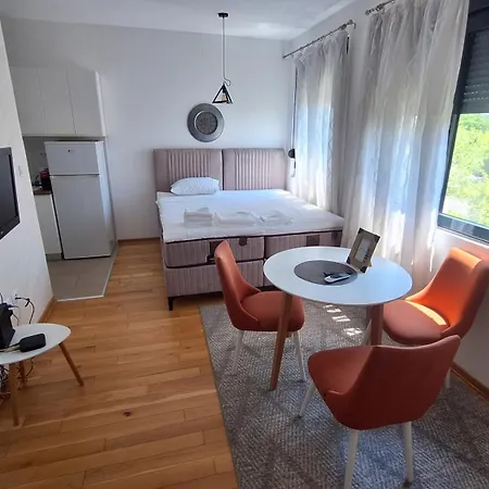 Apartment Lijepo Pozicioniran Stan, Atrakcije Blizu Podgorica