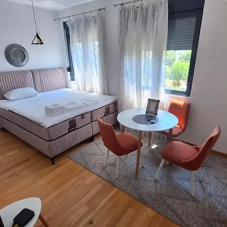Apartment Lijepo Pozicioniran Stan, Atrakcije Blizu *
